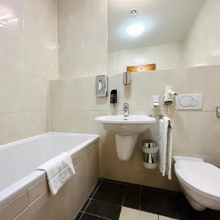 Panoramastudio Mit Blick Zur Frauenkirche アパート ドレスデン